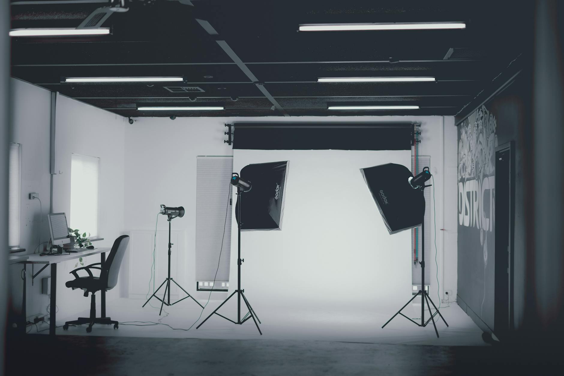 How to Set Up Perfect Lighting for Video Calls - Prime Reviews Pro