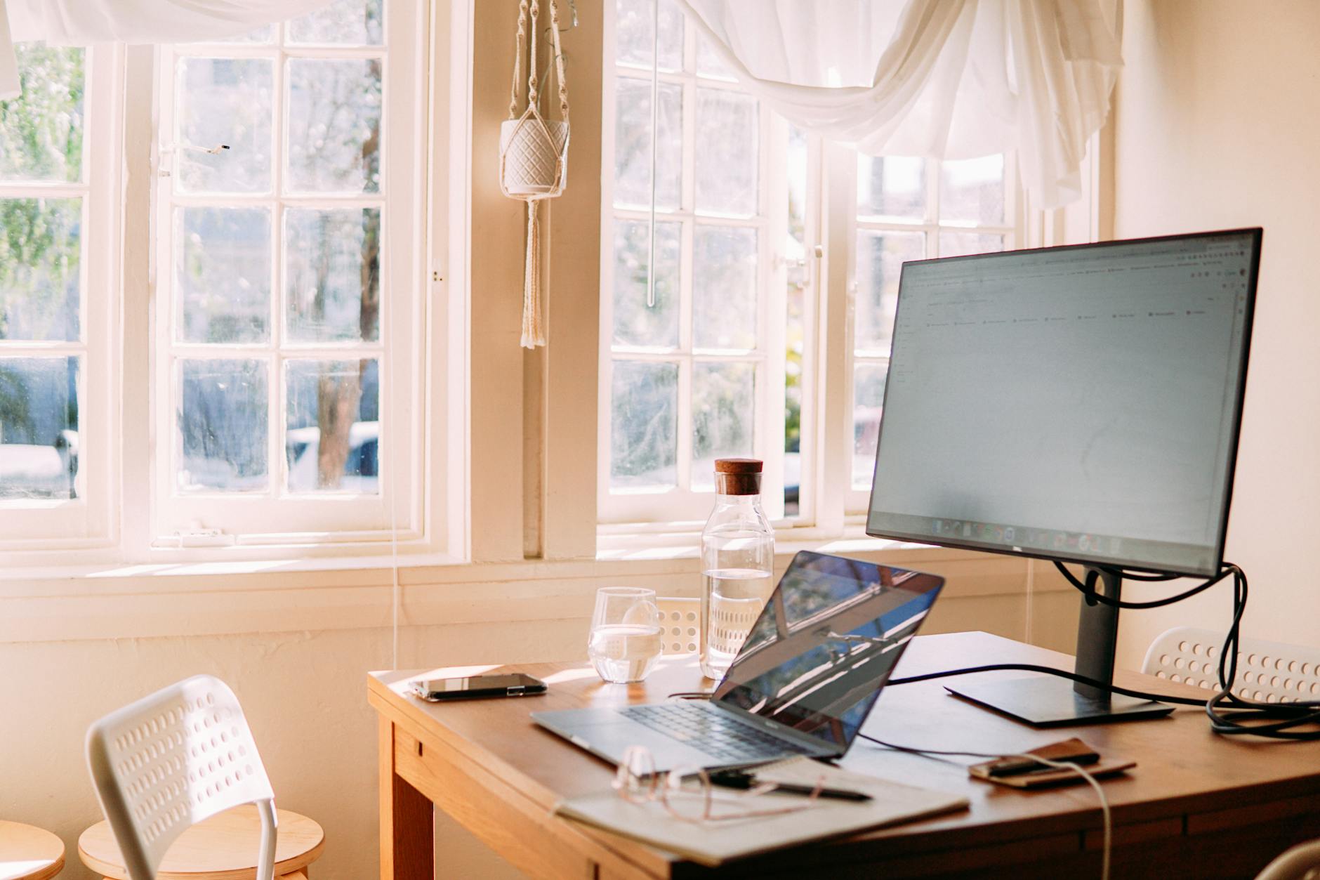 Dell UltraSharp U2723QE vs LG 27UK850-W: 2026 — Additional Resources