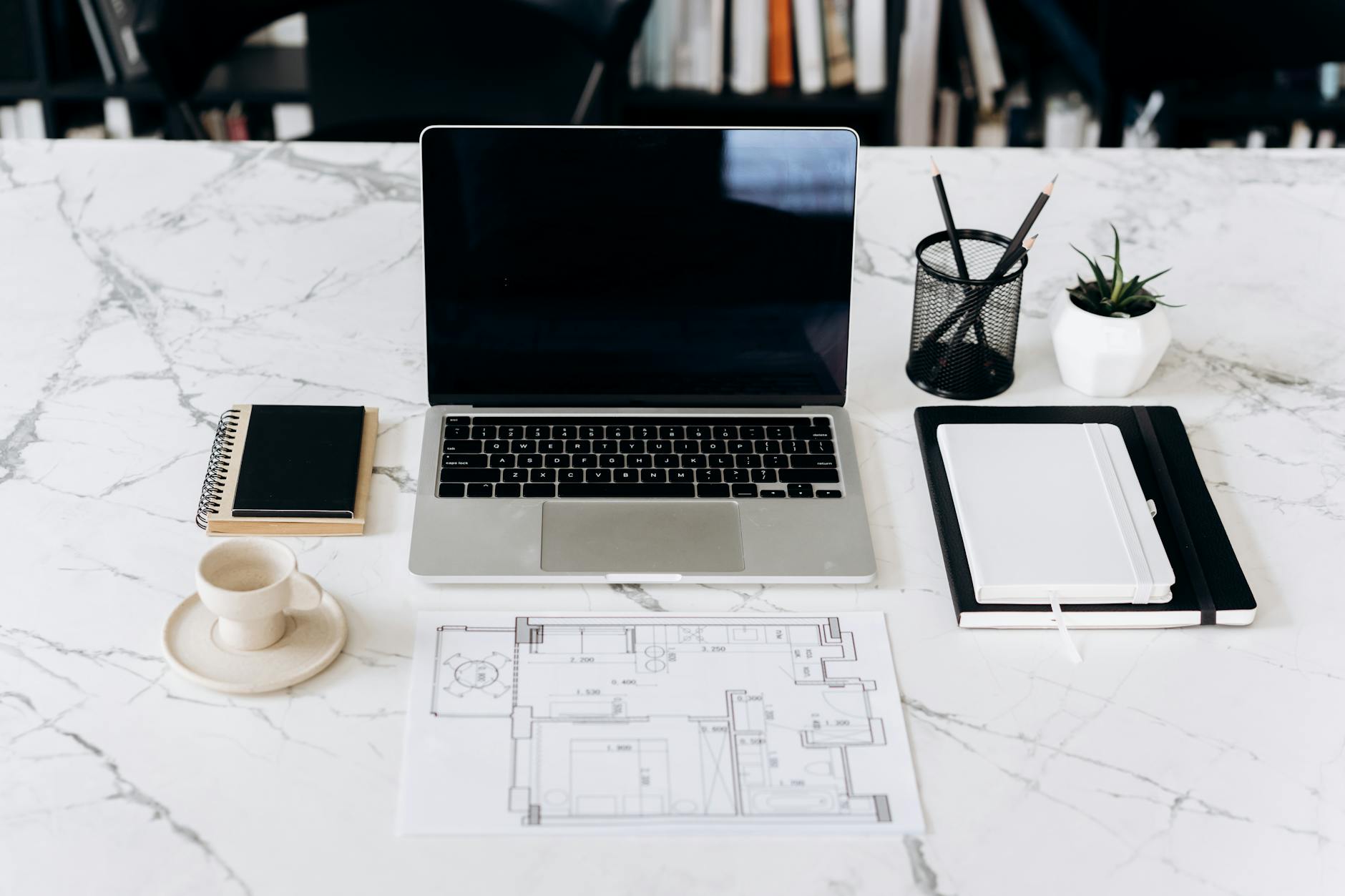 The 2026 Home Office Essential You Haven't Considered — What to Look for When Choosing Your Ideal Home Office Monitor