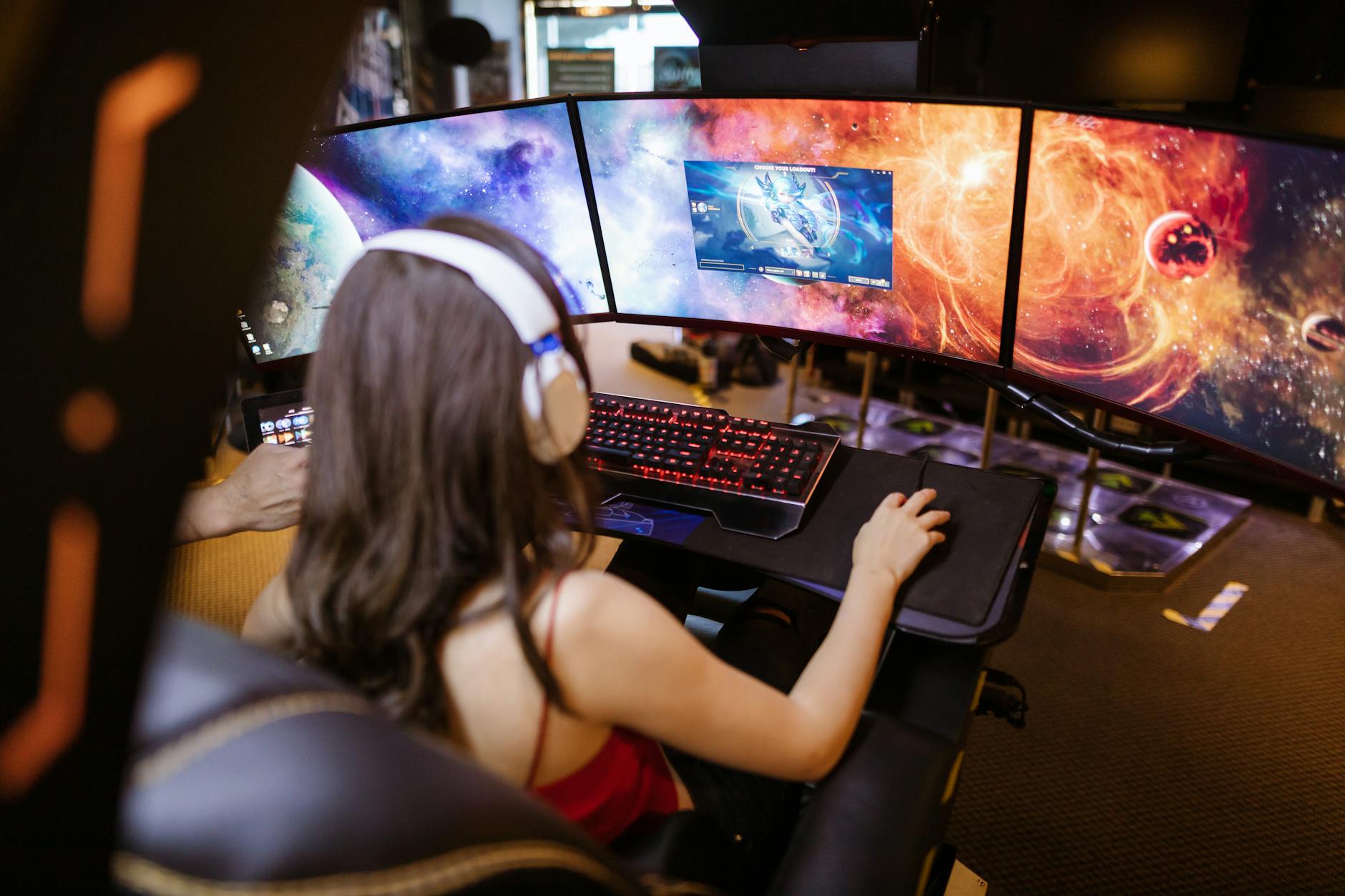 3 Monitor Mounts: Which Is Right For You? — Comparison Table: Top 7 Triple Monitor Mounts (2026)