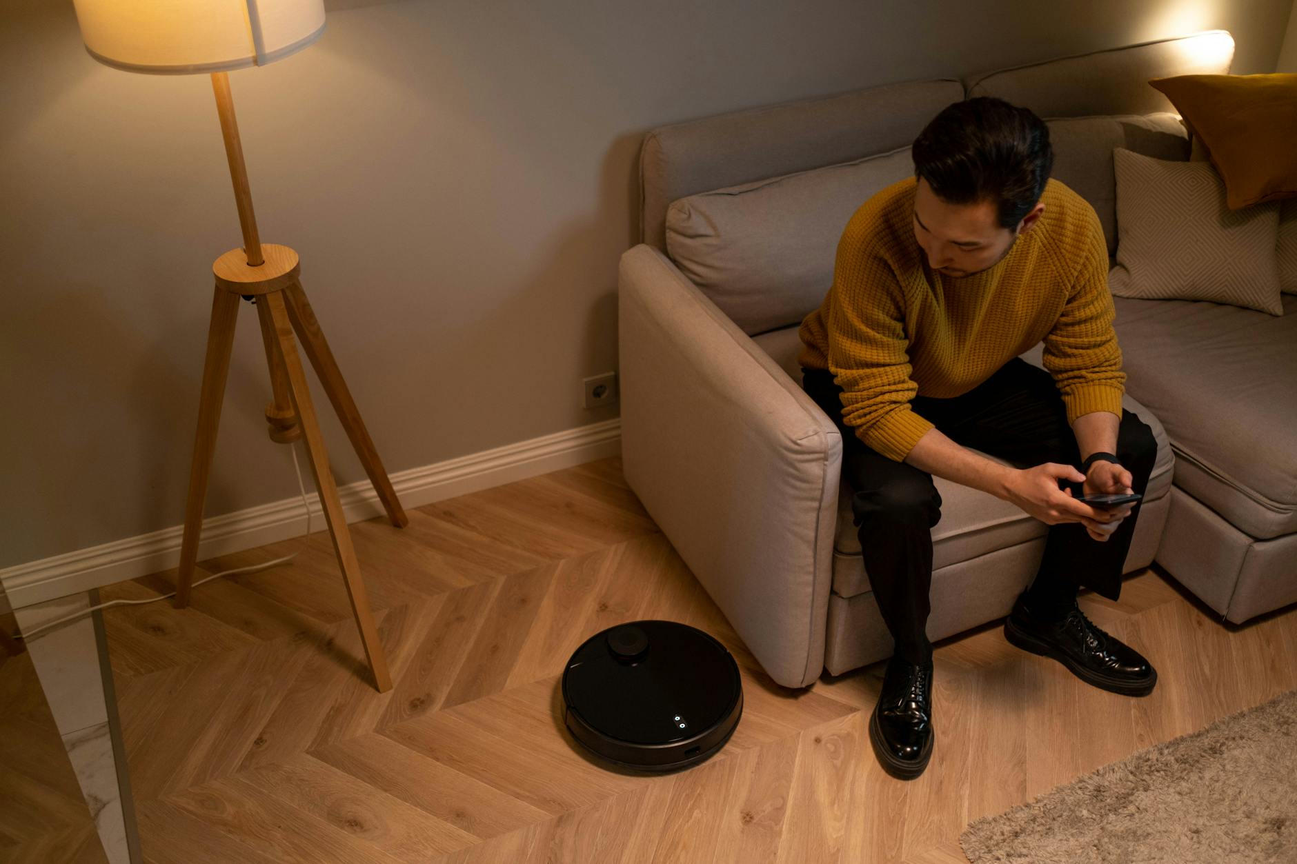 Roomba vs Roborock: Which Robot Vacuum Dominates in 2025? — The Contenders: Roomba and Roborock in 2026