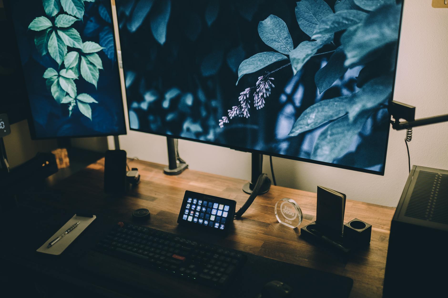 Ultrawide or Triple Monitors: The Home Office Showdown — The Verdict: Which Wins in 2026?