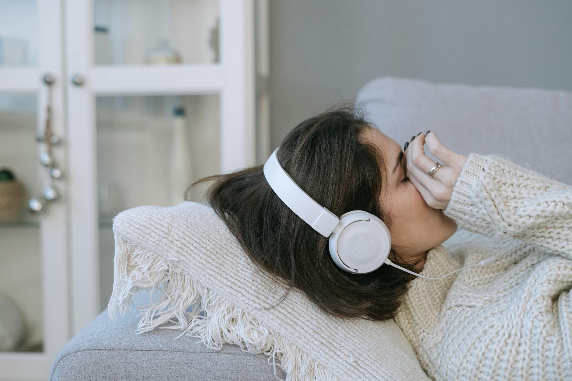 Sony WH-1000XM5: How Much Noise Do They Really Cancel? — Quick take