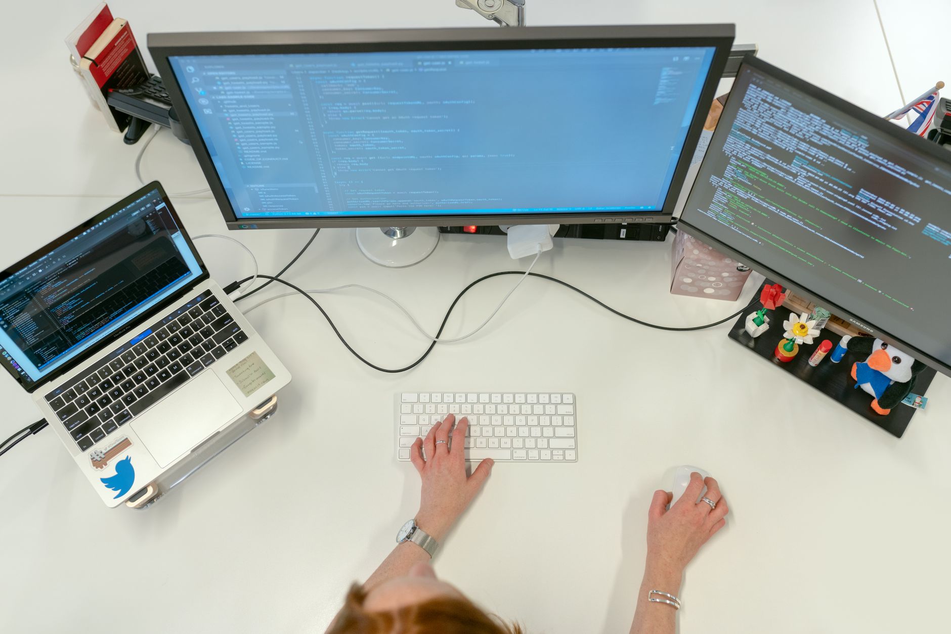 Double Displays, One Desk: Mounts That Transform Setup - Prime Reviews Pro
