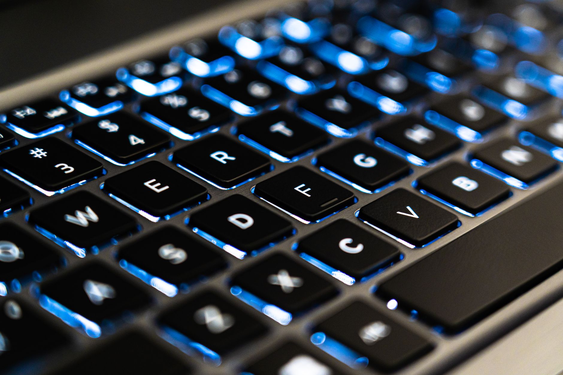 Linear or Tactile? Which key feel suits your home office? - Prime Reviews Pro