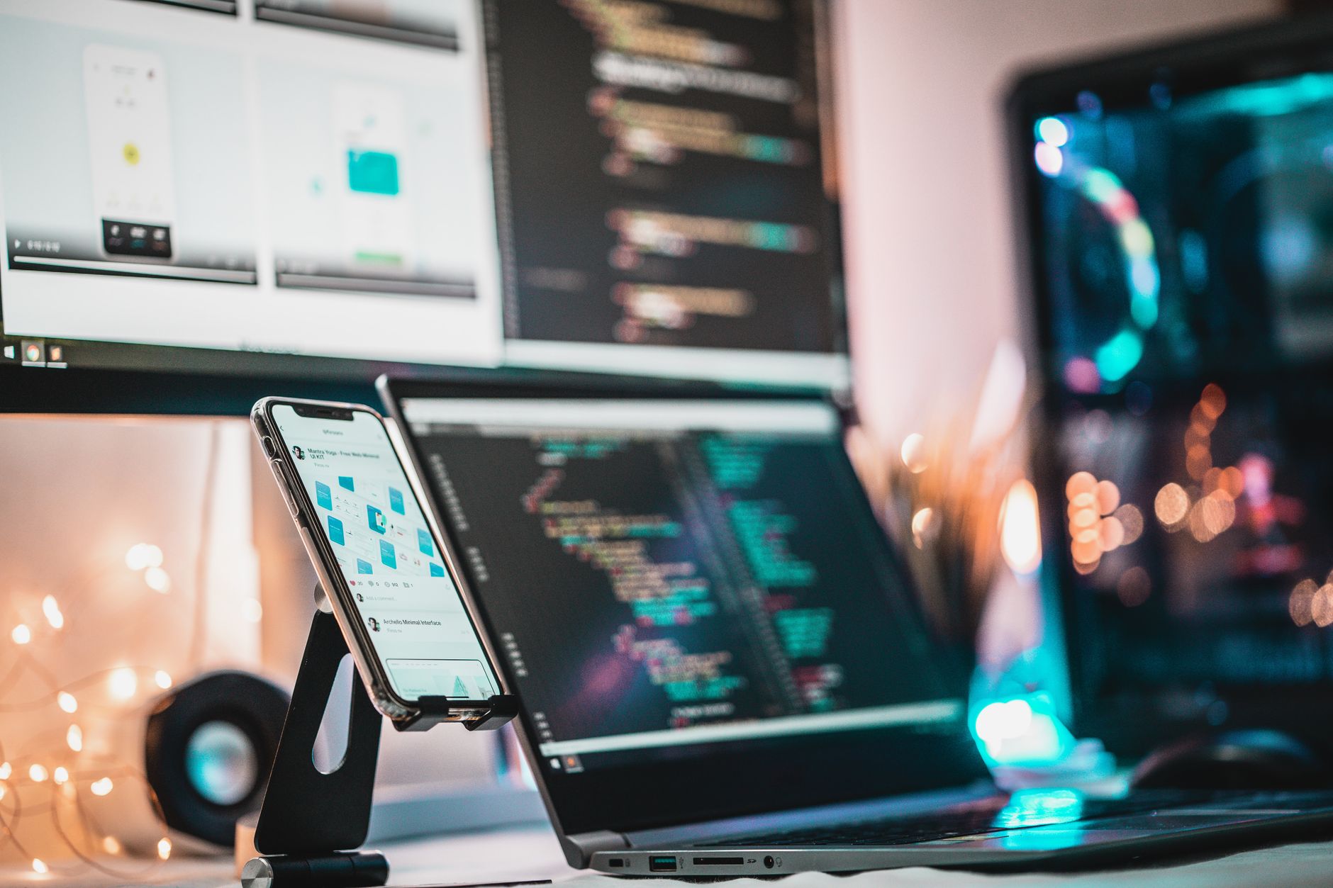 Monitor+ vs Creators App: Which Is Better for Your Home Office? - Prime Reviews Pro