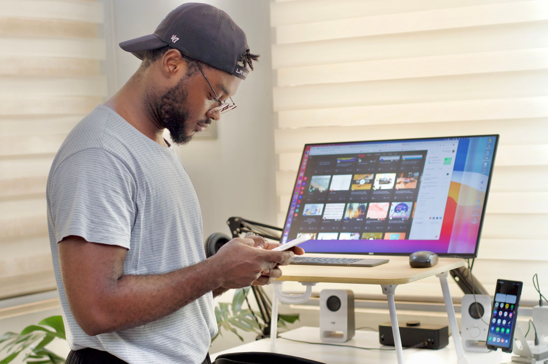 Best Standing Desk PC Mount: Top 5 Compared 2026 - Prime Reviews Pro
