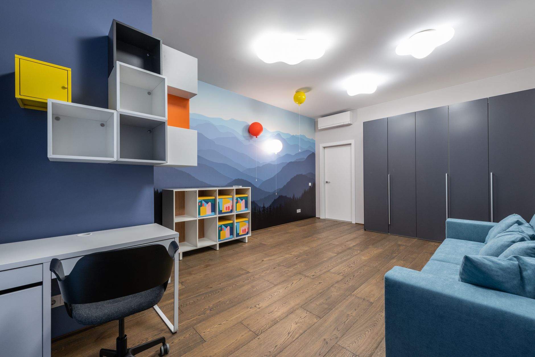 Is the Herman Miller Aeron worth 12-hour days? — Who should buy it