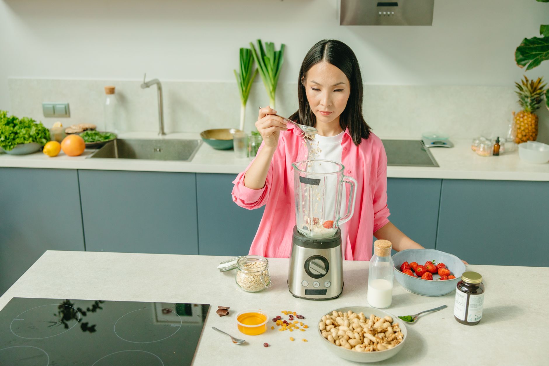 Blender vs NutriBullet: Which suits your home office kitchen? — complete Buying Guide (What to Look For in 2026)