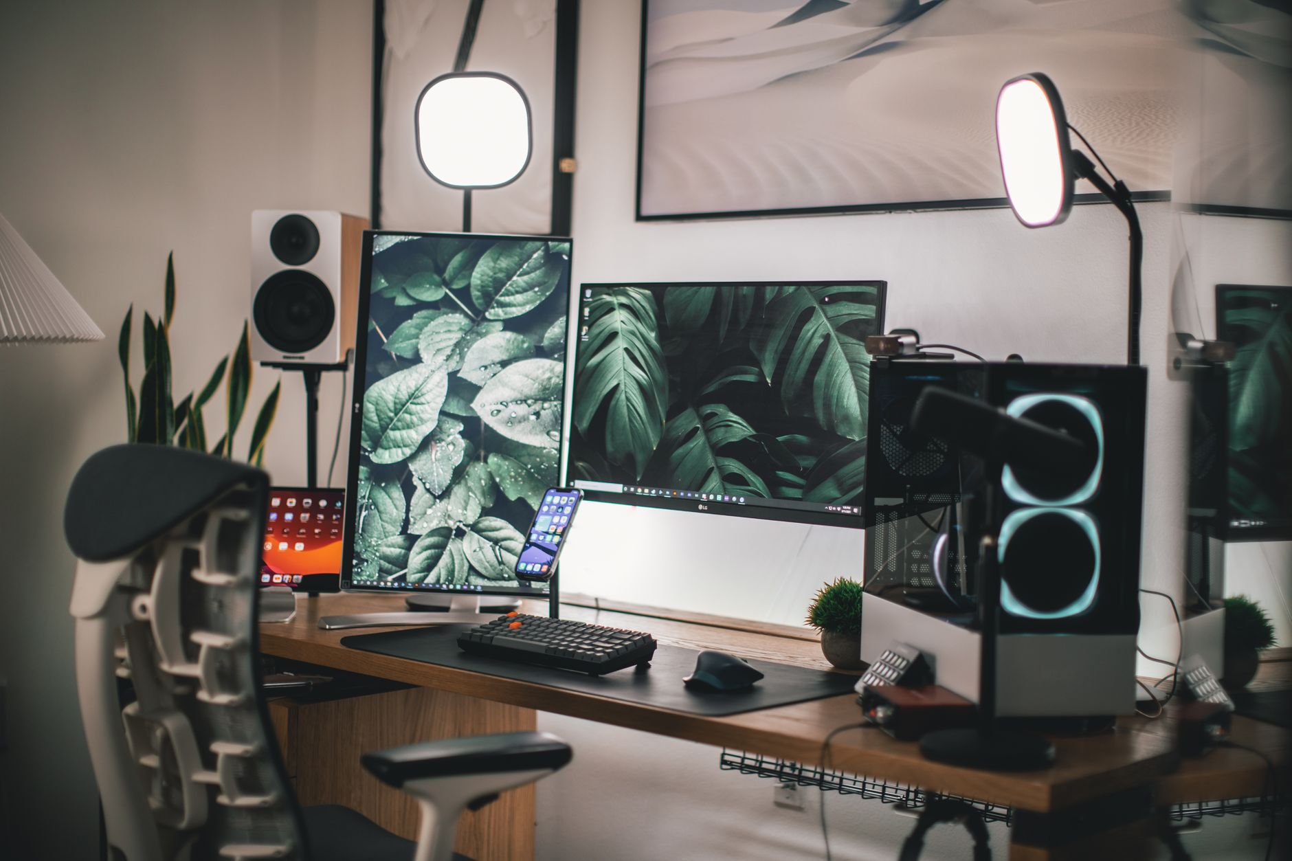 BenQ vs Samsung Monitors: Which Wins for Home Office? — The Contenders: A Macro-Level Look at BenQ and Samsung