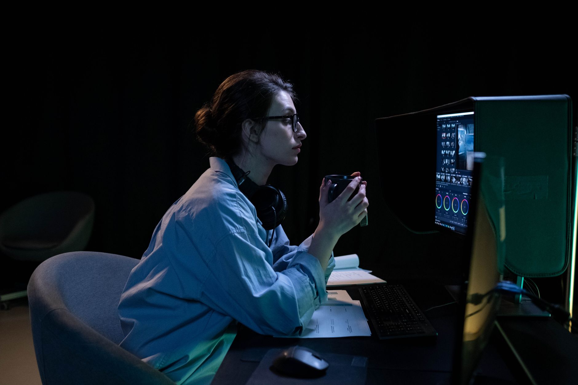 Monitor vs Control Pmp: Which One Wins for Home Offices? — Understanding the "Monitor" Side of the Equation
