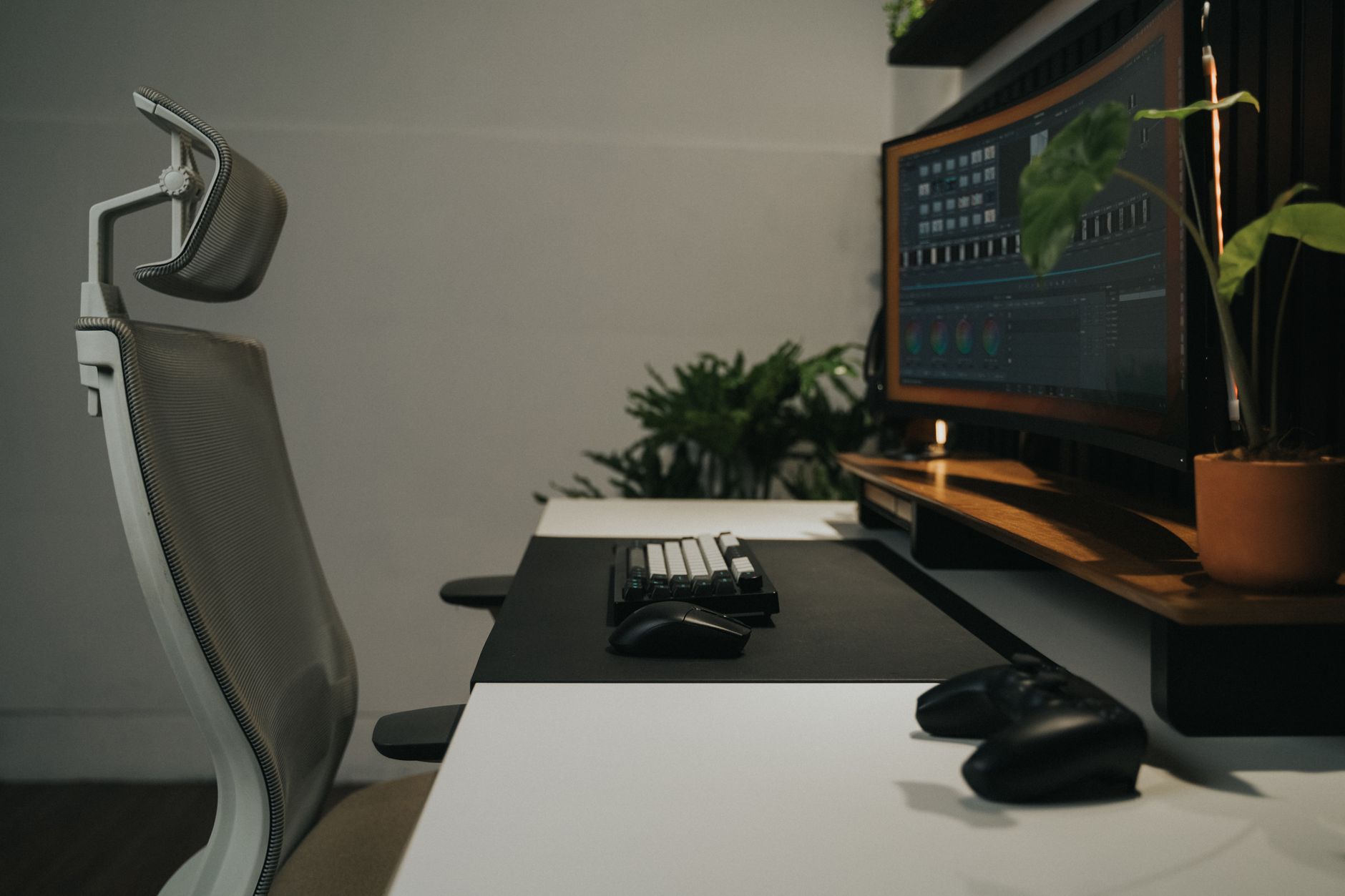 Which Monitor Wins for Home Offices: BenQ or HP? - Prime Reviews Pro