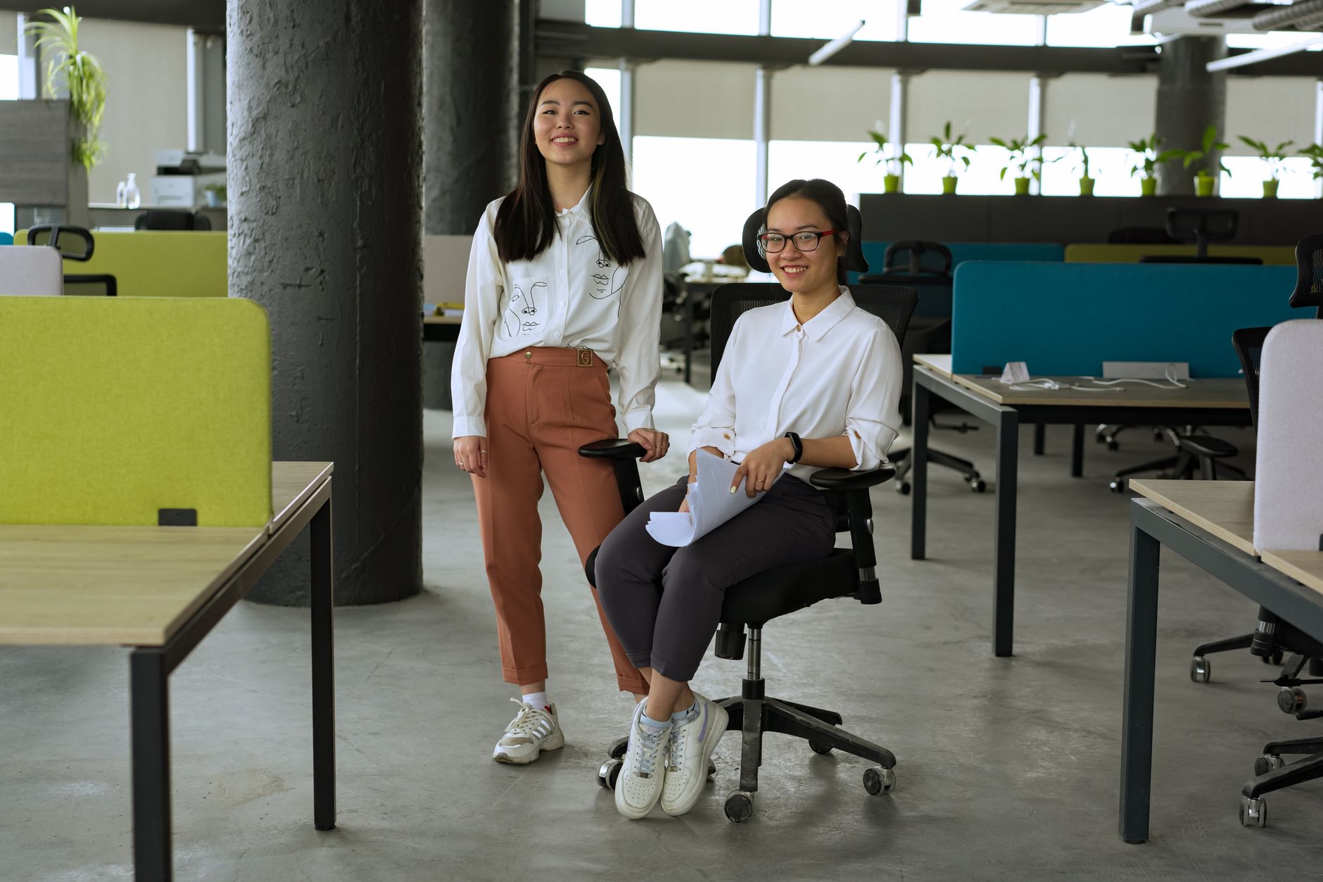 Herman Miller Sayl Chair Review: Posture support compared to the Aeron — Quick take