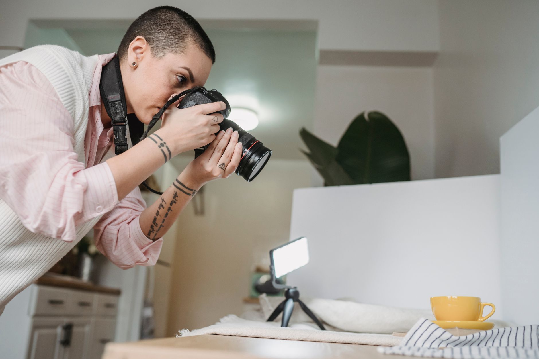 How the BenQ ScreenBar Transforms Your Workspace Lighting — Practical Setup Tips